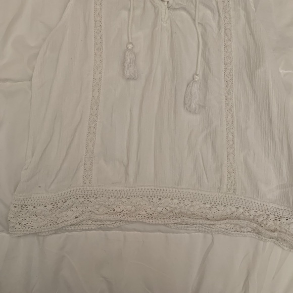 white blouse tank top - Picture 2 of 3